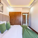 Luxury Apartment Gueliz, Cinema Bedroom Experience