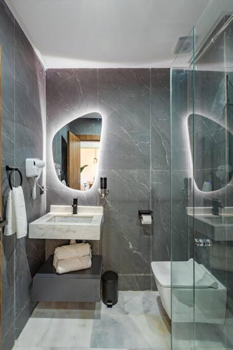 Appartement Luxury Gueliz, Cinema Bedroom Experience